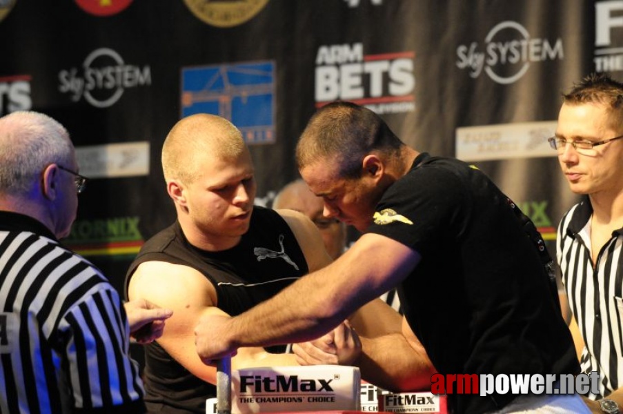 Puchar Polski 2009 - Prawa Reka # Siłowanie na ręce # Armwrestling # Armpower.net