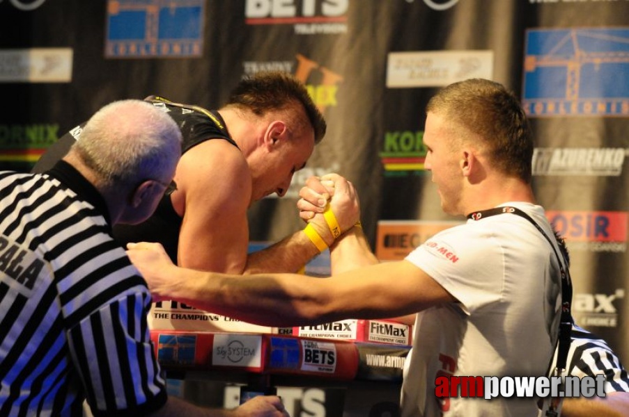 Puchar Polski 2009 - Prawa Reka # Siłowanie na ręce # Armwrestling # Armpower.net