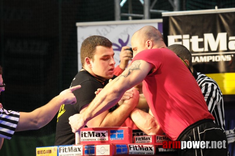 Puchar Polski 2009 - Prawa Reka # Siłowanie na ręce # Armwrestling # Armpower.net