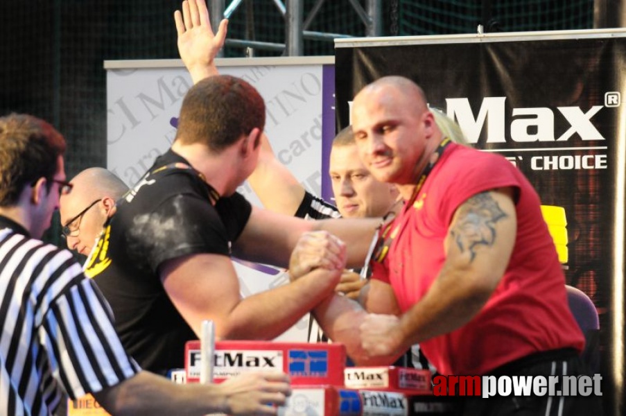 Puchar Polski 2009 - Prawa Reka # Siłowanie na ręce # Armwrestling # Armpower.net