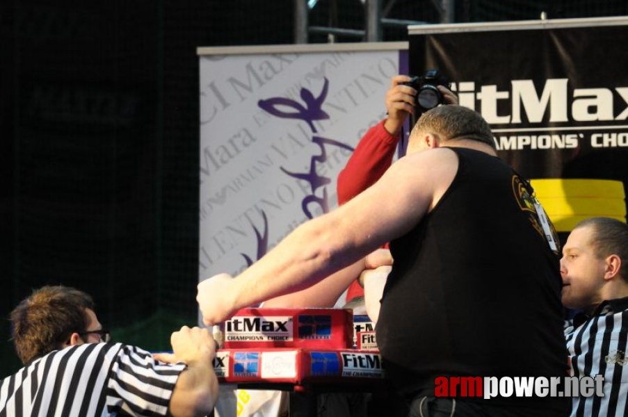 Puchar Polski 2009 - Prawa Reka # Siłowanie na ręce # Armwrestling # Armpower.net