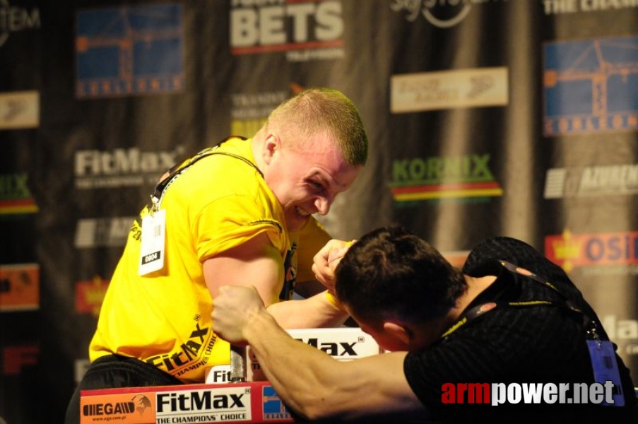 Puchar Polski 2009 - Prawa Reka # Siłowanie na ręce # Armwrestling # Armpower.net