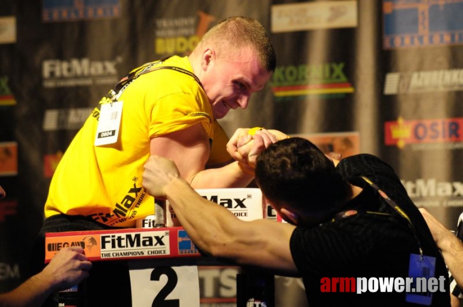 Puchar Polski 2009 - Prawa Reka # Siłowanie na ręce # Armwrestling # Armpower.net