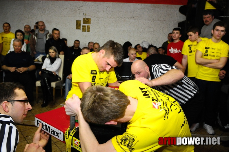 I Puchar Polski Amatorów - Debiuty 2010 # Armwrestling # Armpower.net