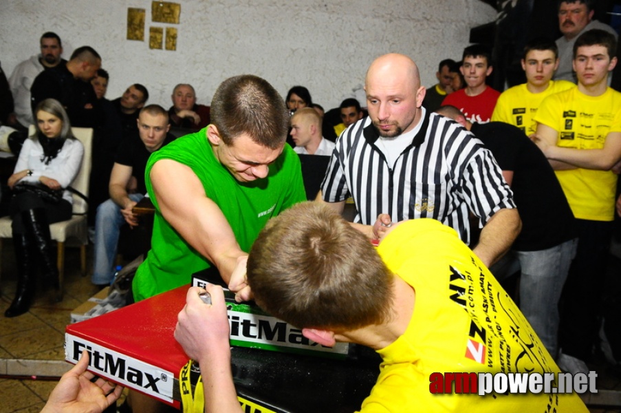 I Puchar Polski Amatorów - Debiuty 2010 # Armwrestling # Armpower.net