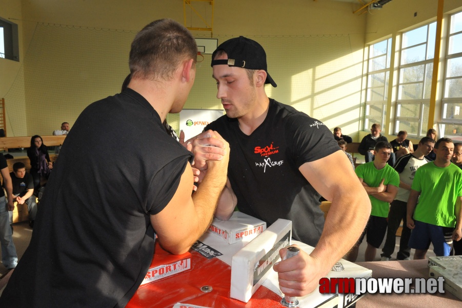 Debiuty 2010 - Stare Miasto # Armwrestling # Armpower.net