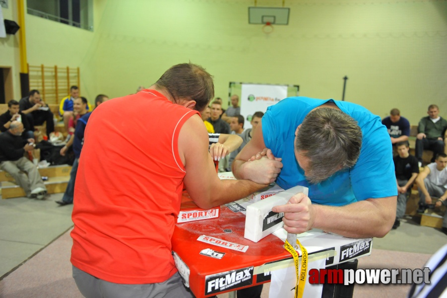 Debiuty 2010 - Stare Miasto # Siłowanie na ręce # Armwrestling # Armpower.net