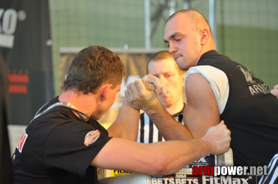 Mistrzostwa Polski 2011 - lewa reka # Siłowanie na ręce # Armwrestling # Armpower.net