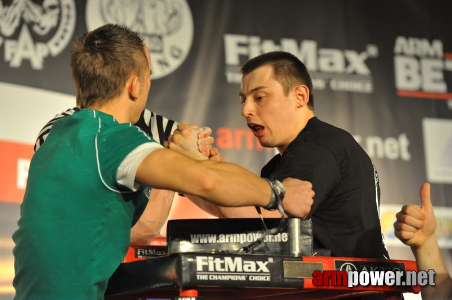 Mistrzostwa Polski 2011 - lewa reka # Siłowanie na ręce # Armwrestling # Armpower.net