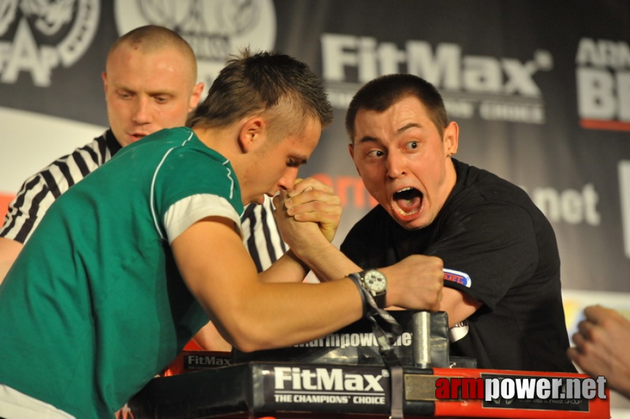 Mistrzostwa Polski 2011 - lewa reka # Siłowanie na ręce # Armwrestling # Armpower.net