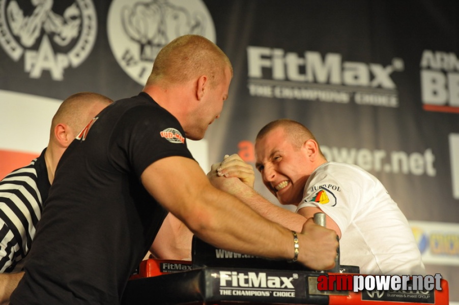 Mistrzostwa Polski 2011 - lewa reka # Siłowanie na ręce # Armwrestling # Armpower.net