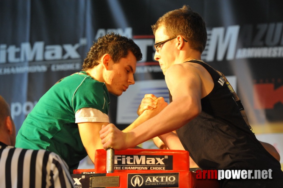 Mistrzostwa Polski 2011 - prawa reka # Siłowanie na ręce # Armwrestling # Armpower.net