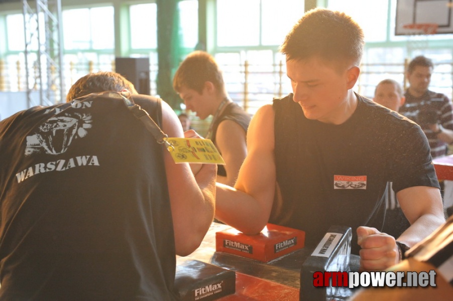 Mistrzostwa Polski 2011 - prawa reka # Siłowanie na ręce # Armwrestling # Armpower.net