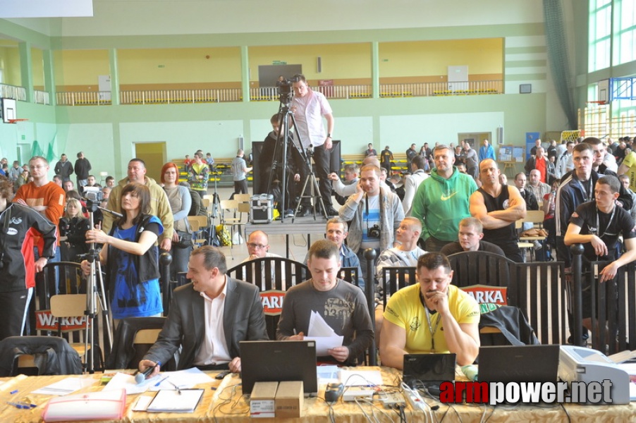 Mistrzostwa Polski 2011 - prawa reka # Siłowanie na ręce # Armwrestling # Armpower.net