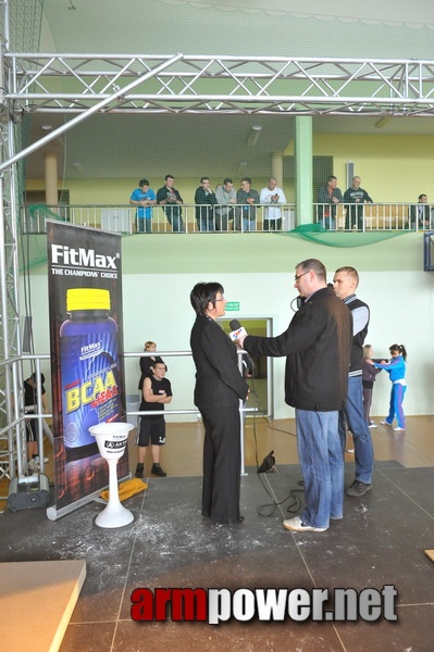 Mistrzostwa Polski 2011 - prawa reka # Siłowanie na ręce # Armwrestling # Armpower.net