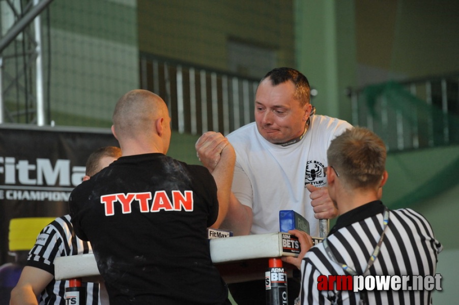 Mistrzostwa Polski 2011 - prawa reka # Siłowanie na ręce # Armwrestling # Armpower.net