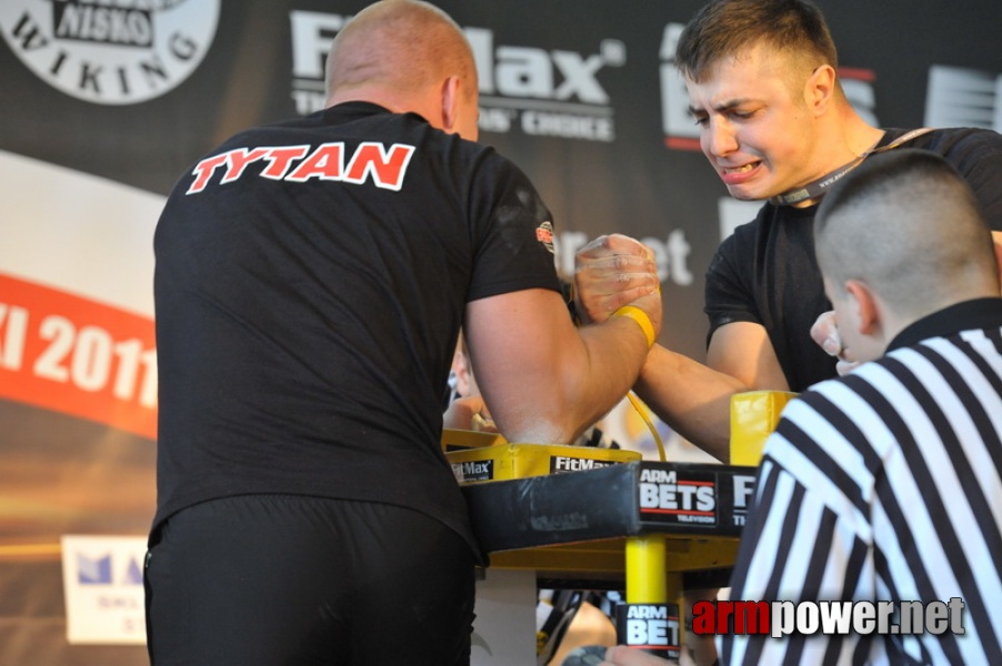 Mistrzostwa Polski 2011 - prawa reka # Siłowanie na ręce # Armwrestling # Armpower.net