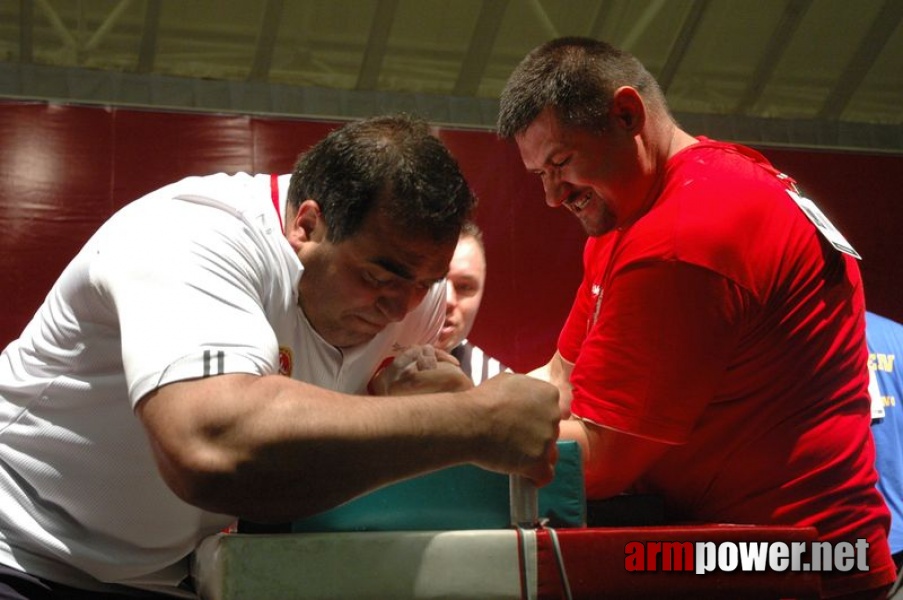 Europeans 2011 - Day 1 # Armwrestling # Armpower.net