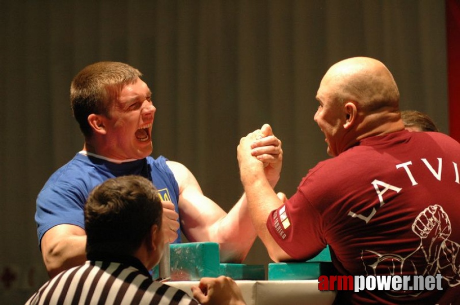 Europeans 2011 - Day 3 # Armwrestling # Armpower.net