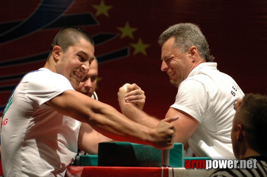 Europeans 2011 - Day 3 # Armwrestling # Armpower.net