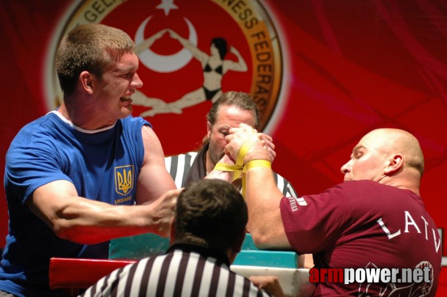 Europeans 2011 - Day 3 # Armwrestling # Armpower.net