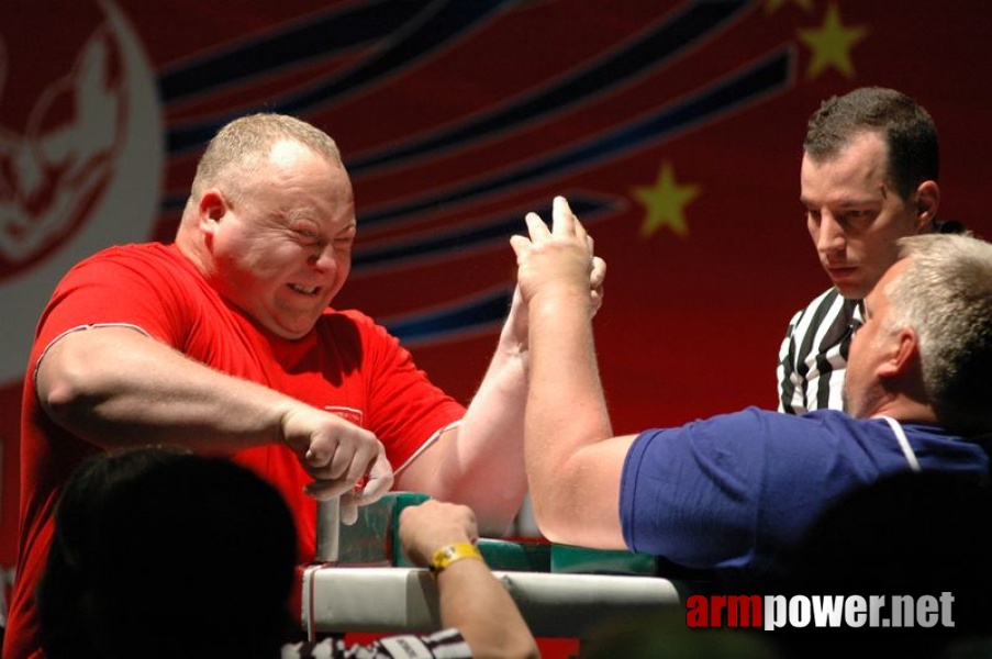 Europeans 2011 - Day 3 # Armwrestling # Armpower.net