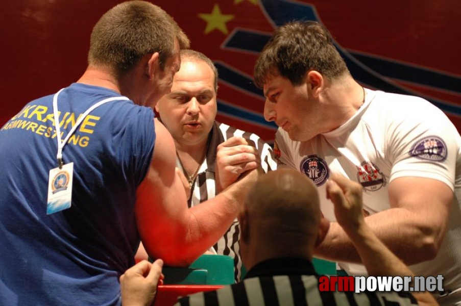 Europeans 2011 - Day 4 # Armwrestling # Armpower.net