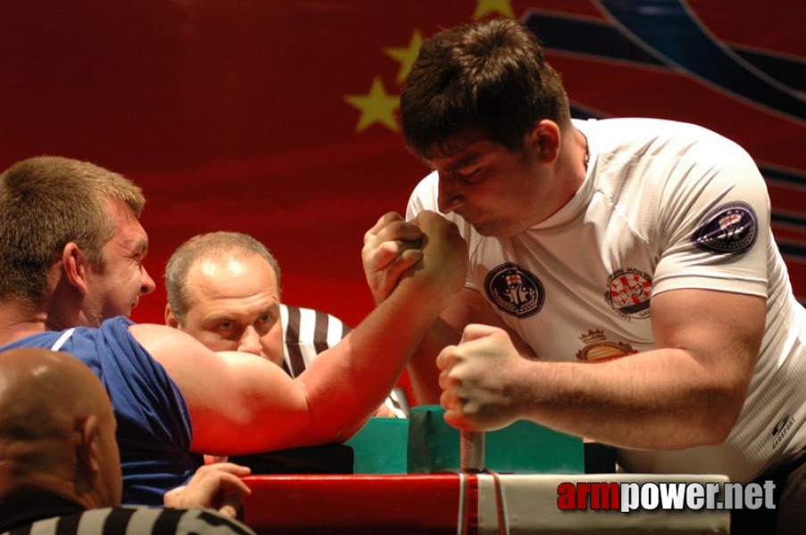 Europeans 2011 - Day 4 # Siłowanie na ręce # Armwrestling # Armpower.net