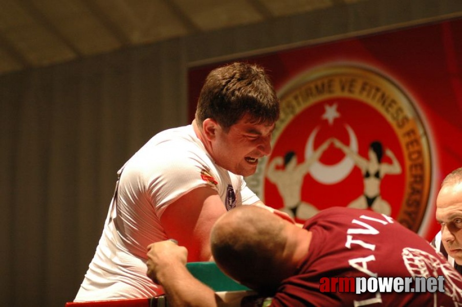 Europeans 2011 - Day 4 # Armwrestling # Armpower.net