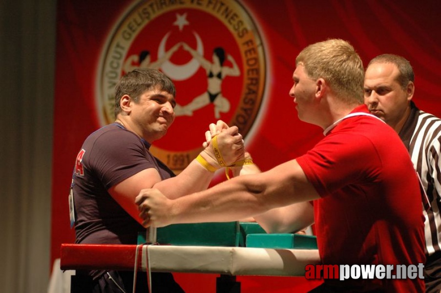 Europeans 2011 - Day 4 # Armwrestling # Armpower.net