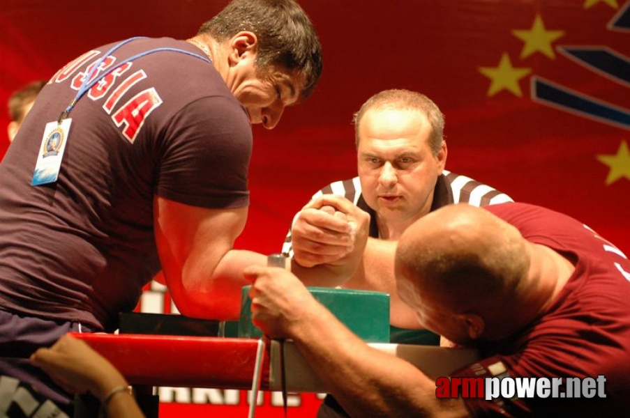 Europeans 2011 - Day 4 # Siłowanie na ręce # Armwrestling # Armpower.net