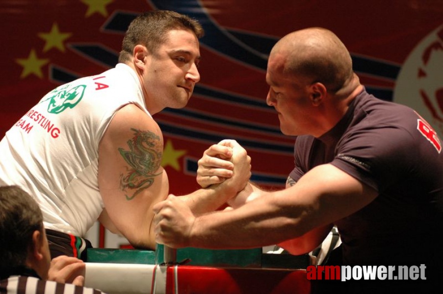 Europeans 2011 - Day 4 # Armwrestling # Armpower.net