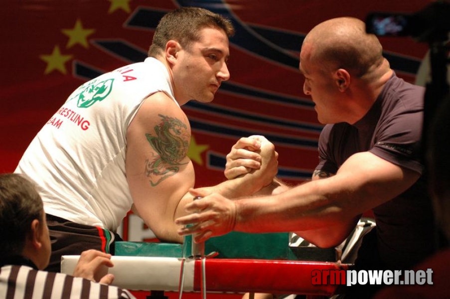 Europeans 2011 - Day 4 # Armwrestling # Armpower.net