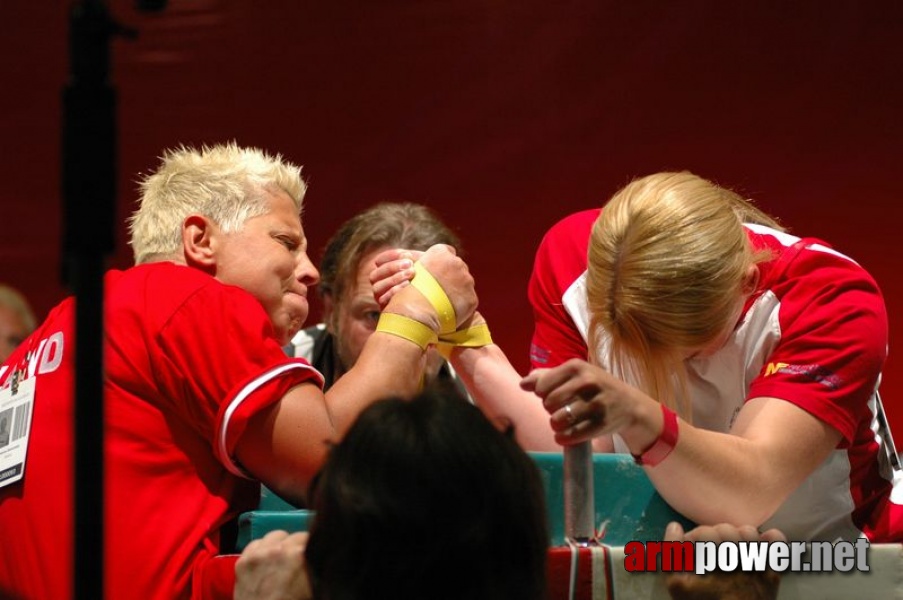 Europeans 2011 - Day 4 # Armwrestling # Armpower.net