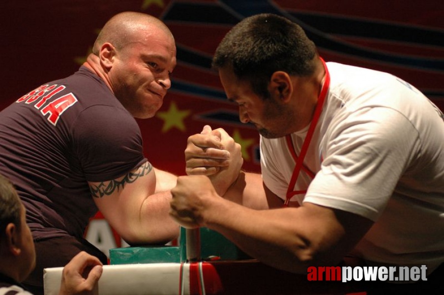 Europeans 2011 - Day 4 # Armwrestling # Armpower.net