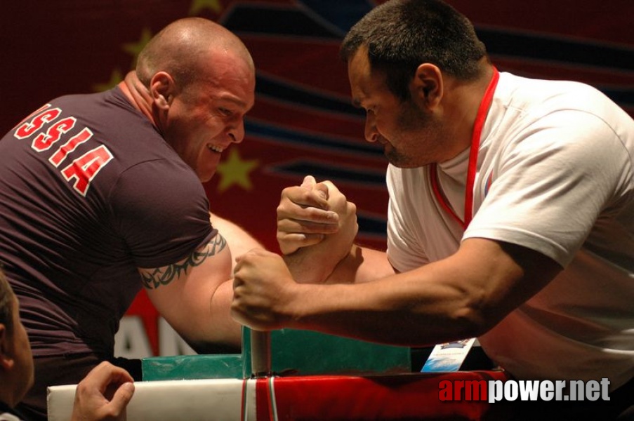 Europeans 2011 - Day 4 # Armwrestling # Armpower.net