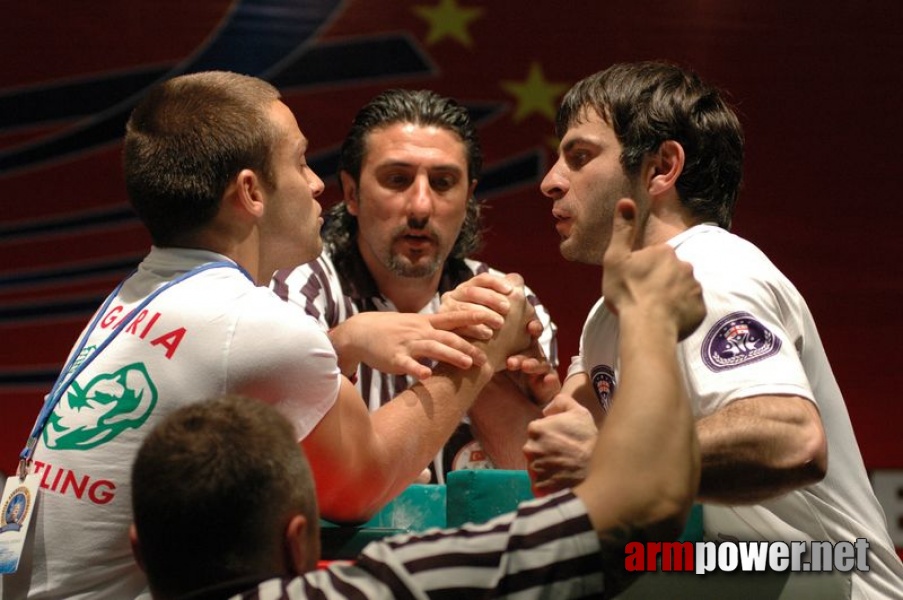 Europeans 2011 - Day 4 # Armwrestling # Armpower.net