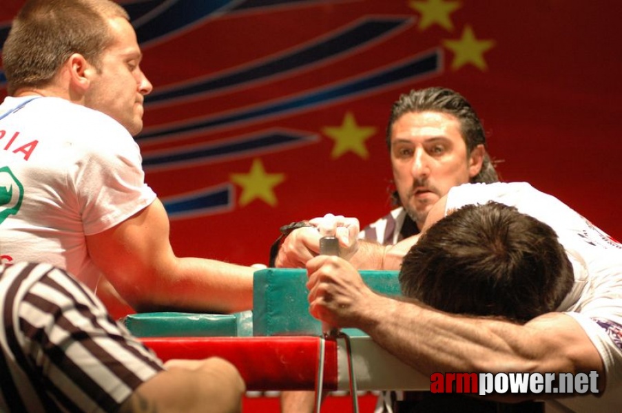 Europeans 2011 - Day 4 # Armwrestling # Armpower.net