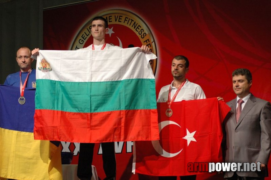 Europeans 2011 - Day 4 # Armwrestling # Armpower.net