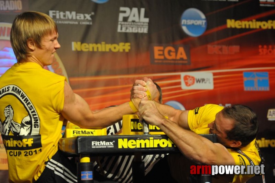 Nemiroff  2011 - Right Hand # Armwrestling # Armpower.net