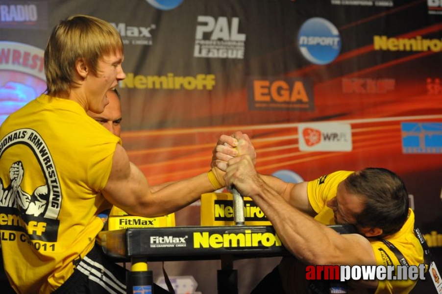 Nemiroff  2011 - Right Hand # Armwrestling # Armpower.net