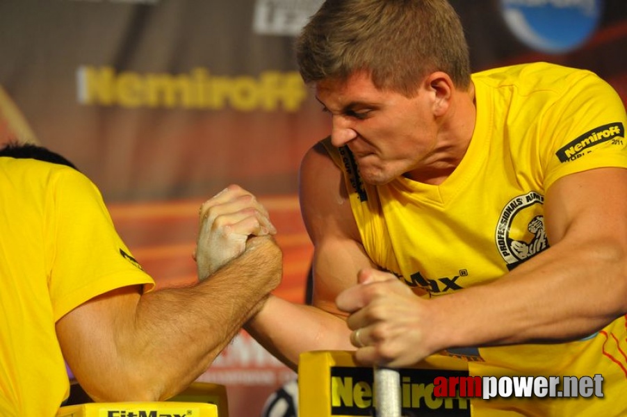 Nemiroff  2011 - Right Hand # Armwrestling # Armpower.net