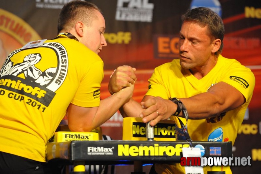 Nemiroff  2011 - Right Hand # Armwrestling # Armpower.net