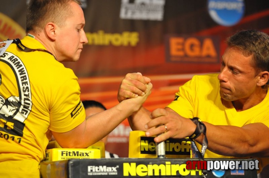 Nemiroff  2011 - Right Hand # Armwrestling # Armpower.net