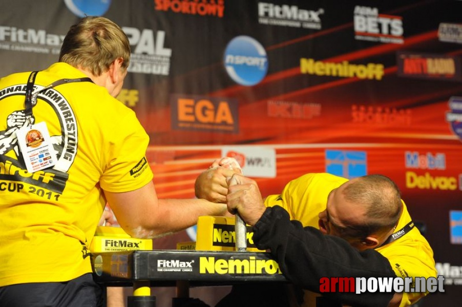 Nemiroff  2011 - Right Hand # Armwrestling # Armpower.net