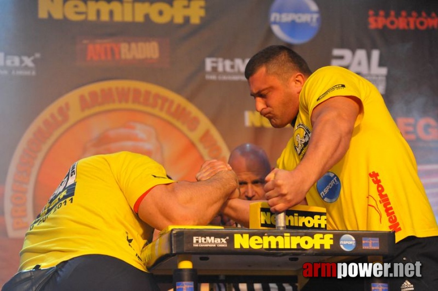 Nemiroff  2011 - Right Hand # Armwrestling # Armpower.net