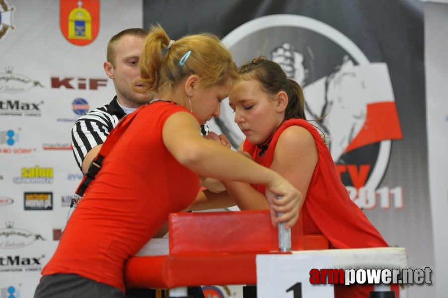 Debiuty 2011 - Stare Miasto # Siłowanie na ręce # Armwrestling # Armpower.net