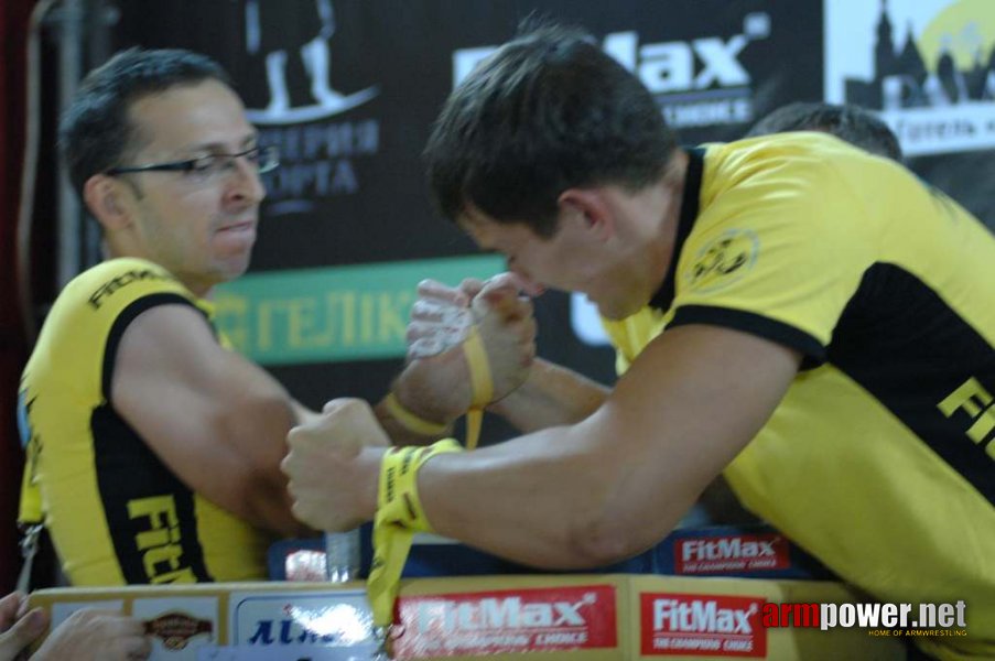 Lion Cup 2012 - Fitmax Challenge # Armwrestling # Armpower.net