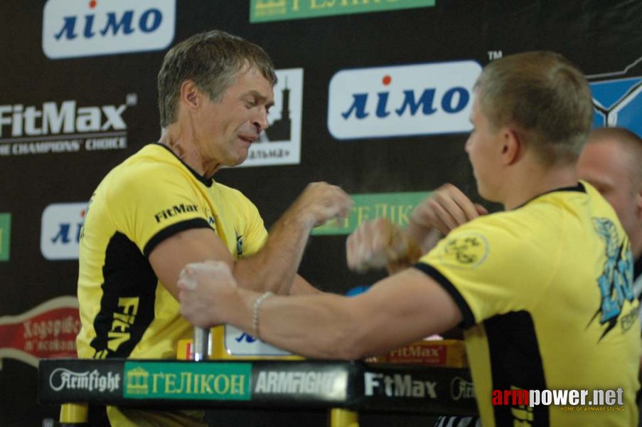 Lion Cup 2012 - Fitmax Challenge # Armwrestling # Armpower.net