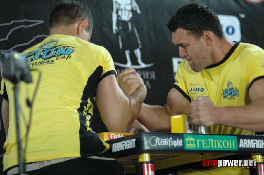 Lion Cup 2012 - Fitmax Challenge # Armwrestling # Armpower.net